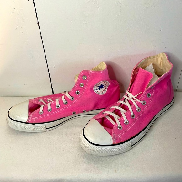 Converse Chuck Taylor All star High Top Sneaker Canvas Pink Men 11 Women 13 - Picture 1 of 6
